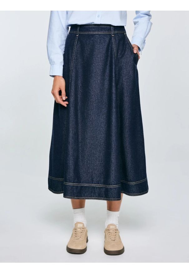 Big-Star - Spódnica damska midi jeansowa rozkloszowana granatowa Scarlet 652. Okazja: do pracy, na spacer. Kolor: niebieski. Materiał: jeans. Wzór: haft, gładki. Styl: elegancki