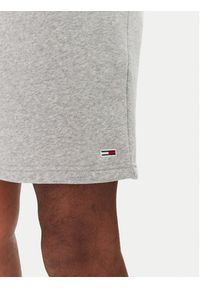 Tommy Jeans Szorty sportowe Flag Beach DM0DM21931 Szary Regular Fit. Kolor: szary. Materiał: bawełna. Styl: sportowy #4