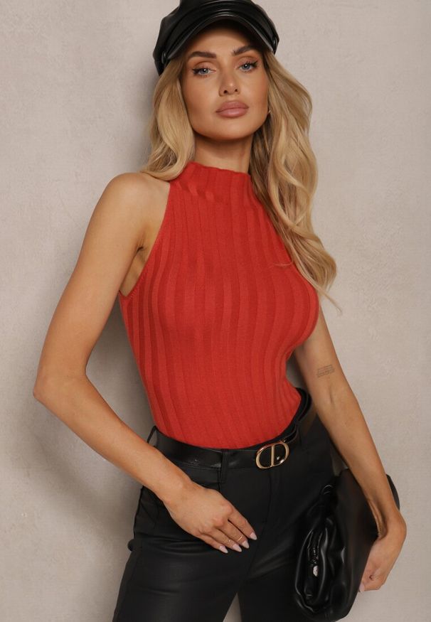 Renee - Pomarańczowy Top z Golfem i Wiskozą z Prążkowanego Materiału Lilithea. Okazja: na co dzień. Typ kołnierza: golf. Kolor: pomarańczowy. Materiał: materiał, wiskoza, prążkowany. Styl: elegancki, casual