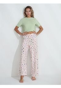 Sinsay - Bawełniana piżama dwuczęściowa z nadrukiem - zielony. Kolor: zielony. Materiał: bawełna. Wzór: nadruk #1