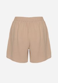Born2be - Ciemnobeżowe Szorty z Wysokim Stanem i Wiązaniem Lunadria. Okazja: na co dzień. Stan: podwyższony. Kolor: beżowy. Styl: elegancki, casual