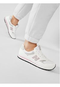 New Balance Sneakersy YC393CWP Biały. Kolor: biały. Materiał: skóra