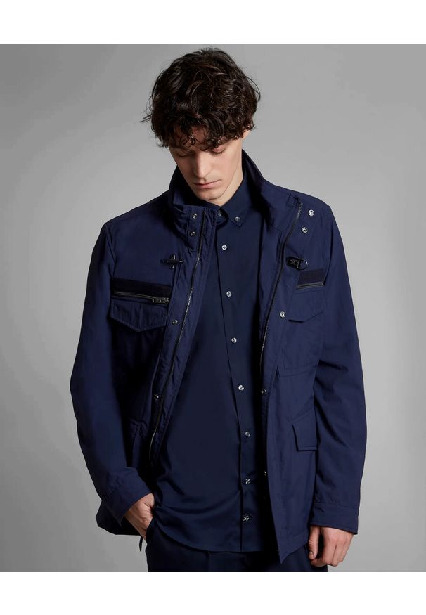 FAY - Granatowa kurtka z kieszeniami. Kolor: niebieski. Materiał: tkanina