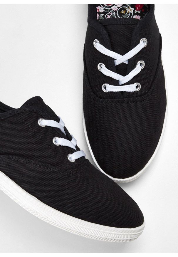 bonprix - Sneakersy z bawełnianego płótna. Kolor: czarny. Materiał: bawełna. Sezon: lato