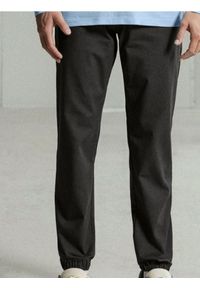 Sinsay - Spodnie jogger - zielony. Kolor: zielony