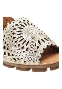 Złote Baleriny Ravini Wygodne Obuwie Damskie. Okazja: na co dzień. Kolor: złoty. Szerokość cholewki: normalna. Styl: casual, elegancki #5