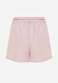 Born2be - Różowe Eleganckie Szorty z Wysokim Stanem i Wąskim Paskiem z Klamrą Rissarah. Okazja: na co dzień. Stan: podwyższony. Kolor: różowy. Wzór: gładki. Styl: elegancki #6
