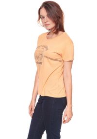 Wrangler - WRANGLER T SHIRT DAMSKI DRAPE TEE APRICOT NECTAR W7016DI65. Wzór: nadruk. Styl: vintage #9