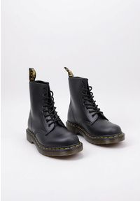 Dr. Martens - Dr. Buta Martens 1460 Gładka Czarna Dorosłych. Okazja: na co dzień. Kolor: czarny. Wzór: gładki