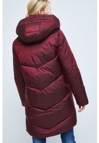 medicine - Medicine płaszcz damski kolor bordowy zimowy. Okazja: na co dzień. Kolor: czerwony. Długość: długie. Sezon: zima. Styl: casual #6