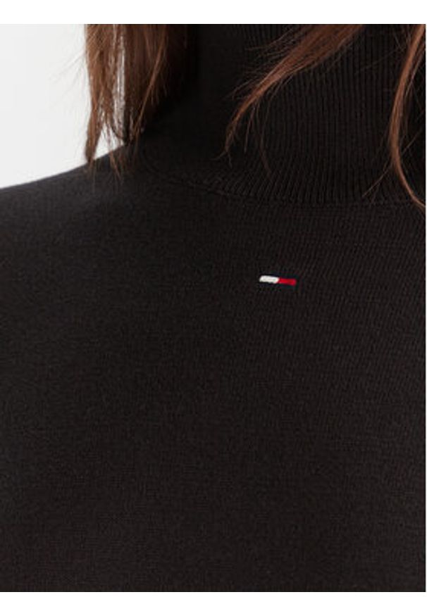 Tommy Jeans Sukienka dzianinowa Ess DW0DW21958 Czarny Slim Fit. Kolor: czarny. Materiał: bawełna