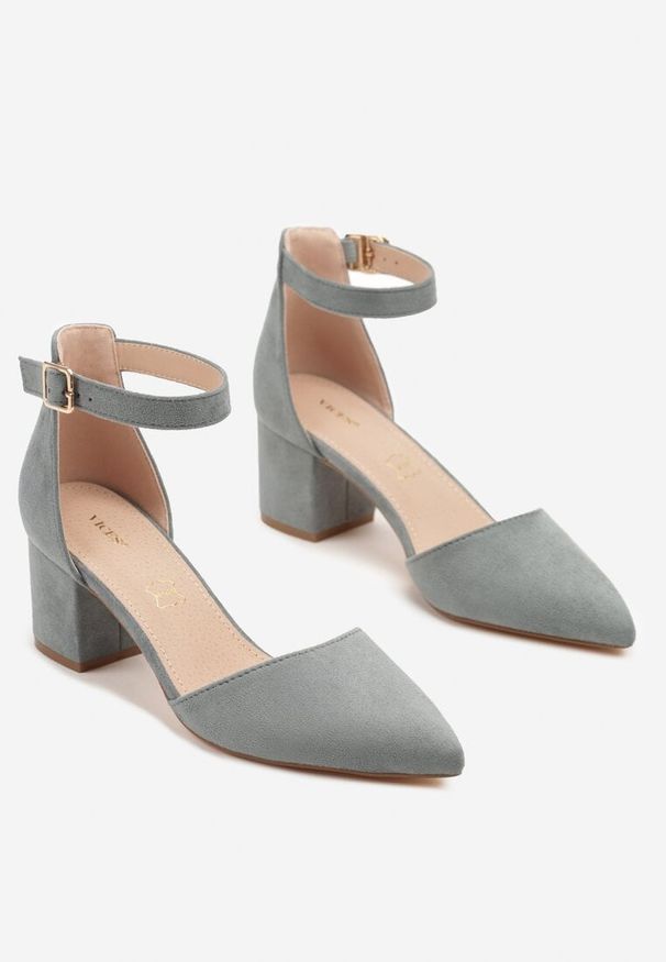 Born2be - Zielone Czółenka na Obcasie Vices ze Skórzaną Wkładką i Ozdobnym Paskiem Nurisella. Okazja: na co dzień. Zapięcie: pasek. Kolor: zielony. Materiał: skóra. Obcas: na obcasie. Styl: casual, klasyczny. Wysokość obcasa: średni