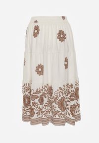 Born2be - Brązowa Rozkloszowana Spódnica z Wiskozy w Kwiatowy Wzór Masterore. Okazja: do pracy, na co dzień. Kolor: brązowy. Materiał: wiskoza. Wzór: kwiaty. Styl: casual #7