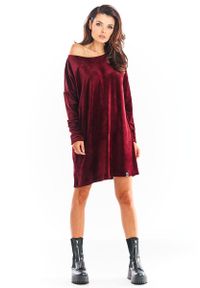Awama - Krótka Welurowa Sukienka z Łódeczkowym Dekoltem - Bordowa. Kolor: czerwony. Materiał: welur. Długość: mini #1