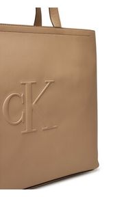 Calvin Klein Jeans Torebka Sculpted Slim Tote34 LV04K3070G Beżowy. Kolor: beżowy. Materiał: skórzane #4