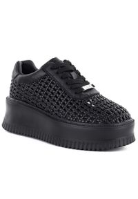 GOE - Półbuty sneakersy damskie na platformie ażurowe czarne Goe TT2N4043. Kolor: czarny. Materiał: skóra ekologiczna. Wzór: ażurowy. Obcas: na platformie. Styl: elegancki #1