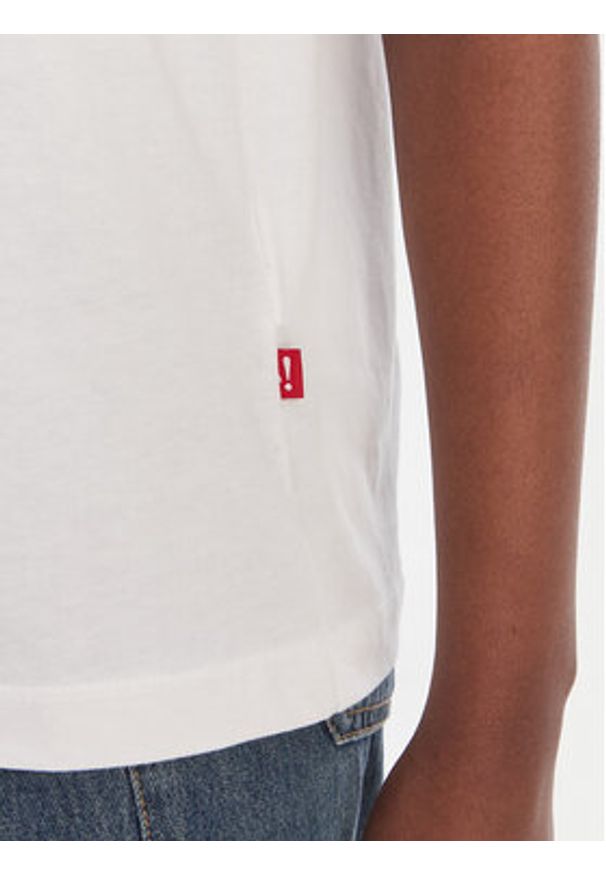JOOP! Jeans T-Shirt Trinessa 30102434 Biały Regular Fit. Kolor: biały. Materiał: bawełna