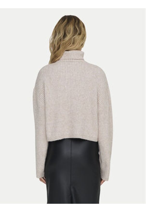 only - ONLY Golf Melanie 15321177 Beżowy Regular Fit. Typ kołnierza: golf. Kolor: beżowy. Materiał: syntetyk