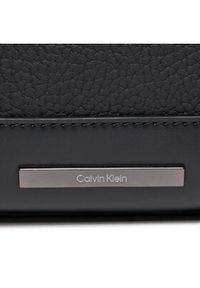 Calvin Klein Kosmetyczka Modern Bar Compact Case K50K511363 Czarny. Kolor: czarny. Materiał: skóra
