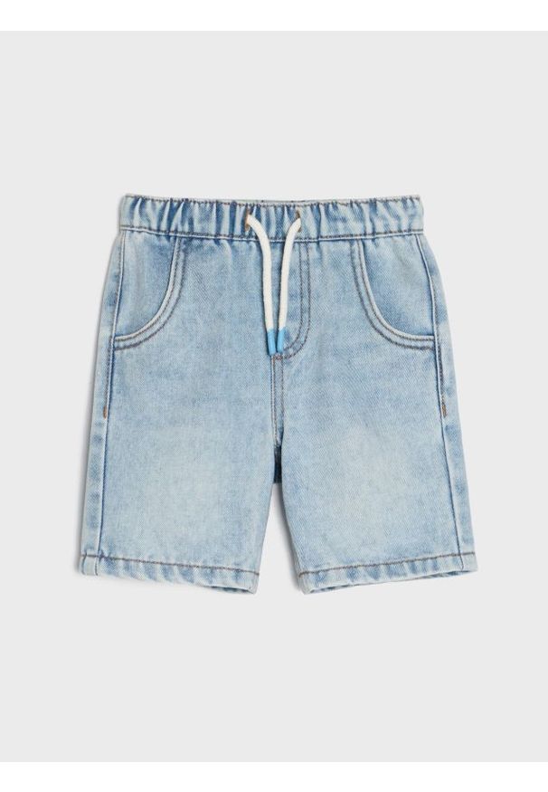 Sinsay - Szorty z lekkiego jeansu - niebieski. Kolor: niebieski. Materiał: jeans