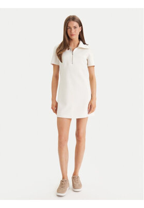 Calvin Klein Sukienka codzienna LV044F207G Beżowy Regular Fit. Okazja: na co dzień. Kolor: beżowy. Materiał: syntetyk. Typ sukienki: proste. Styl: casual