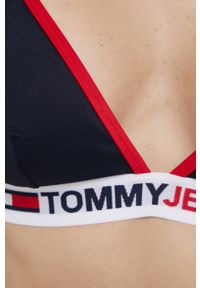 Tommy Jeans biustonosz kąpielowy UW0UW03351.PPYY kolor granatowy miękka miseczka. Kolor: niebieski. Materiał: materiał #2