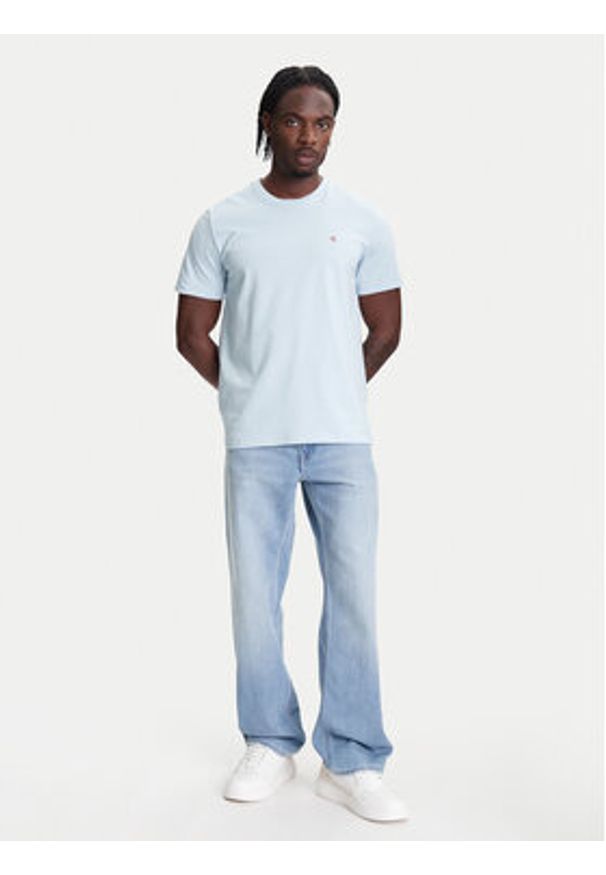 Calvin Klein Jeans T-Shirt LV040HM265 Niebieski Regular Fit. Kolor: niebieski. Materiał: bawełna