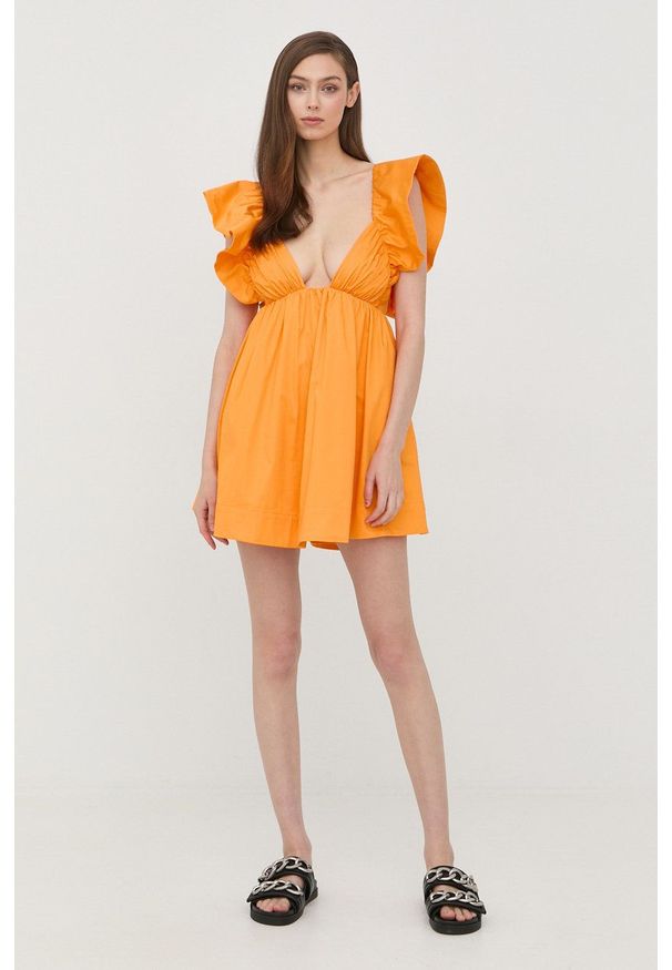 For Love & Lemons sukienka kolor pomarańczowy mini rozkloszowana. Typ kołnierza: dekolt hiszpanka. Kolor: pomarańczowy. Typ sukienki: rozkloszowane. Długość: mini
