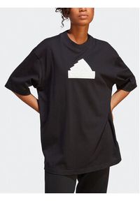 Adidas - adidas T-Shirt Future Icons Badge of Sport Boyfriend T-Shirt H63008 Czarny Loose Fit. Kolor: czarny. Materiał: bawełna. Styl: sportowy