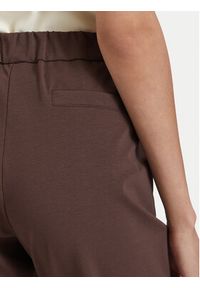 Maryley Spodnie materiałowe 26EB527/06MO Brązowy ciemny Regular Fit. Kolor: brązowy. Materiał: bawełna #4