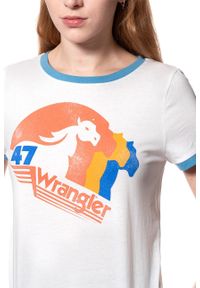 Wrangler - WRANGLER T SHIRT DAMSKI REGULAR TEE EGRET OFF WHITE W7383EVIO 112131034. Wzór: nadruk