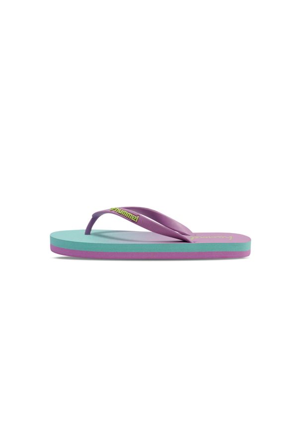 Klapki damskie Hummel Gradient. Okazja: na co dzień, na plażę. Kolor: fioletowy. Wzór: gradientowy. Styl: casual, sportowy