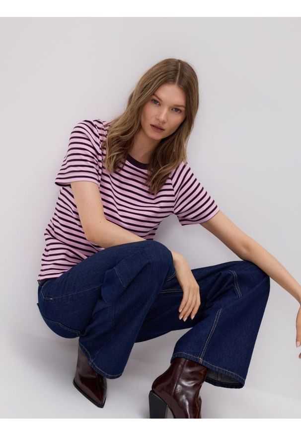 Reserved - T-shirt z bawełny merceryzowanej - ciemnofioletowy. Kolor: fioletowy. Materiał: bawełna