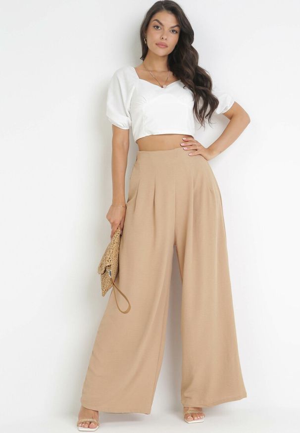 Born2be - Ciemnobeżowe Spodnie Harmiera. Stan: podwyższony. Kolor: beżowy. Materiał: bawełna, tkanina. Wzór: gładki. Styl: klasyczny