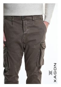 Xagon Man Spodnie | A2503 2CR4076 | Mężczyzna | Brązowy. Okazja: na co dzień. Kolor: brązowy. Materiał: elastan, bawełna. Styl: vintage, casual, elegancki