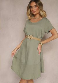 Renee - Zielona Sukienka z Wiskozy o Rozkloszowanym Kroju Irisena. Okazja: na co dzień. Kolor: zielony. Materiał: wiskoza. Typ sukienki: proste. Styl: casual, elegancki