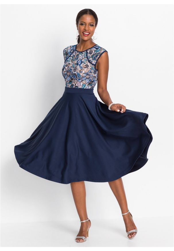 bonprix - Sukienka koronkowa midi z koronkową wstawką. Kolor: niebieski. Materiał: koronka. Długość: midi