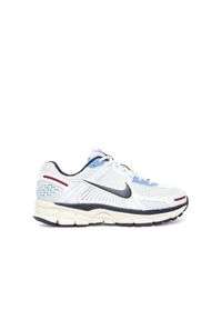 Buty Dziecięce Nike. Kolor: biały. Sport: turystyka piesza #1