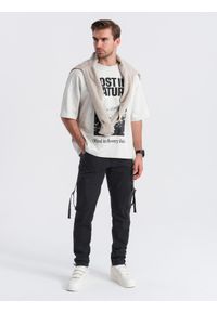 Ombre Clothing - Spodnie męskie cargo STRAIGHT LEG z paskami na kieszeniach – czarne V4 - Rozmiar: L. Kolor: czarny. Materiał: bawełna, elastan, materiał. Wzór: paski. Styl: klasyczny, elegancki #10