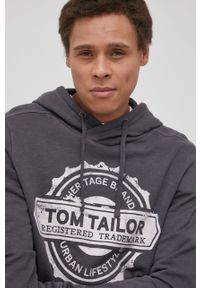 Tom Tailor Bluza bawełniana męska kolor szary z kapturem z nadrukiem. Okazja: na co dzień. Typ kołnierza: kaptur. Kolor: szary. Materiał: bawełna. Wzór: nadruk. Styl: casual #1