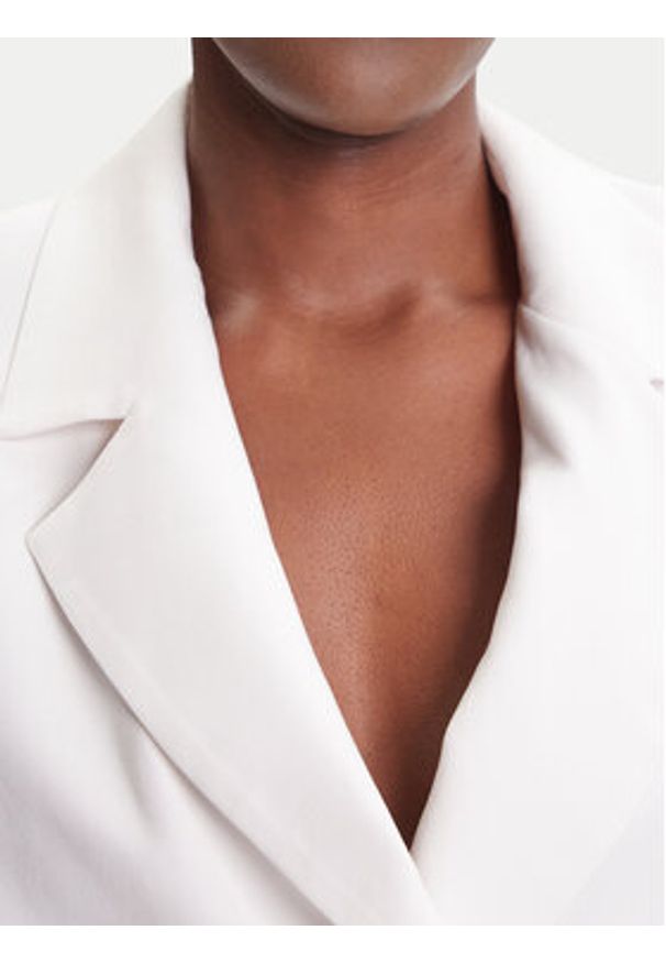 ACCESS FASHION Kamizelka 53-1028-195 Biały Slim Fit. Kolor: biały. Materiał: wiskoza