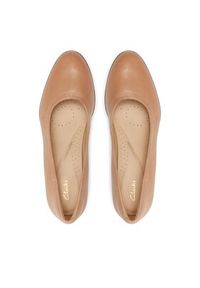 Clarks Czółenka Freva 55 Court 261709634 Beżowy. Kolor: beżowy. Materiał: skóra #6