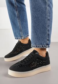Born2be - Czarne Sneakersy na Grubej Podeszwie Ozdobione Cyrkoniami Orinrya. Okazja: na co dzień. Kolor: czarny. Materiał: jeans. Wzór: aplikacja #1