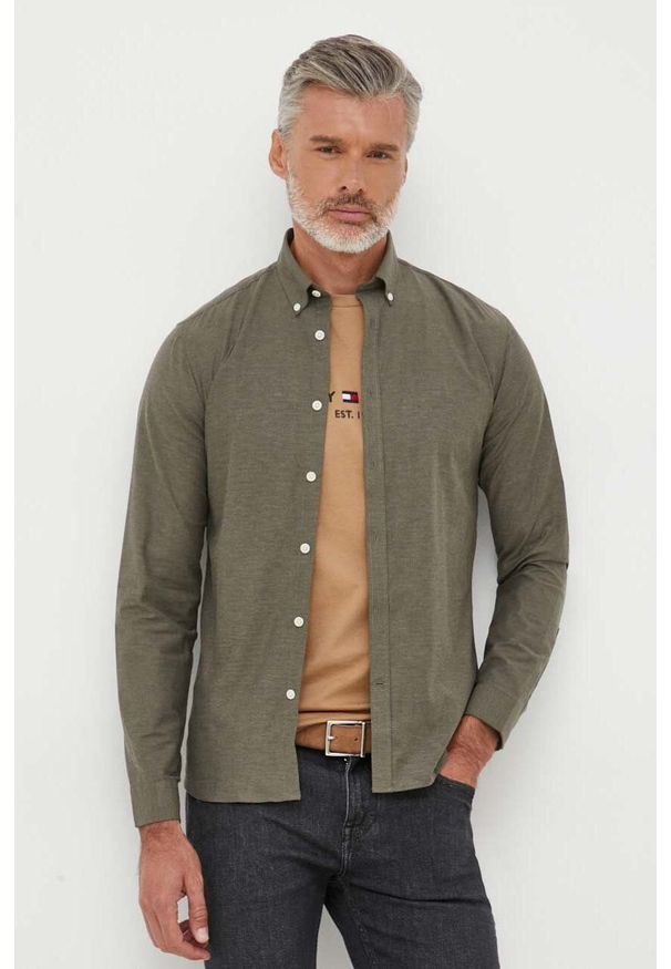 Lindbergh koszula męska kolor zielony slim z kołnierzykiem button-down. Typ kołnierza: button down. Kolor: zielony. Materiał: tkanina, bawełna, materiał. Wzór: gładki