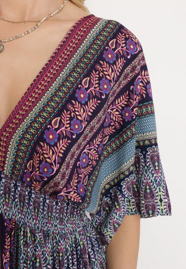 Born2be - Fioletowa Boho Sukienka z Szerokimi Rękawami z Gumką w Pasie i Wiązaniem na Plecach Piomina. Typ kołnierza: dekolt w kształcie V, choker. Kolor: fioletowy. Wzór: aplikacja. Styl: boho