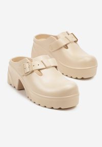 Born2be - Beżowe Klapki na Grubej Podeszwie z Klamrą Ralunella. Okazja: na co dzień, na spacer. Kolor: beżowy. Materiał: dresówka. Styl: klasyczny, elegancki, casual #5