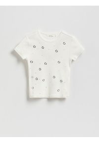 Reserved - Bawełniany t-shirt z aplikacją - złamana biel. Materiał: bawełna. Wzór: aplikacja