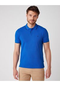 Wrangler - MĘSKI T-SHIRT WRANGLER SS POLO TEE WRANGLER BLUE W7D5K4X05 112131756. Typ kołnierza: polo