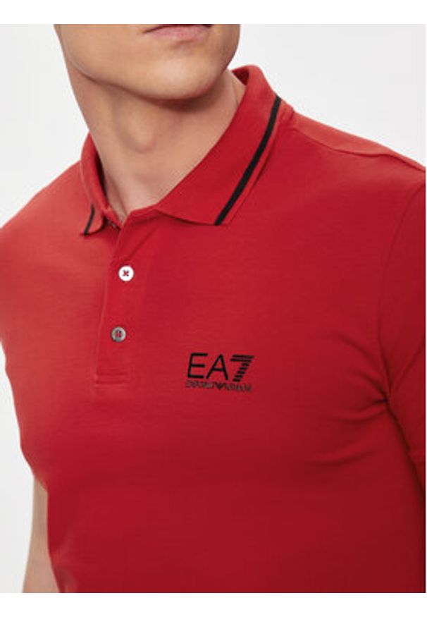 EA7 Emporio Armani Polo 8NPF06 PJ04Z 1461 Czerwony Regular Fit. Typ kołnierza: polo. Kolor: czerwony. Materiał: bawełna