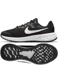 Buty do biegania Nike Revolution 6 Jr DD1096-003 czarne. Kolor: czarny. Materiał: guma, syntetyk. Szerokość cholewki: normalna. Model: Nike Revolution